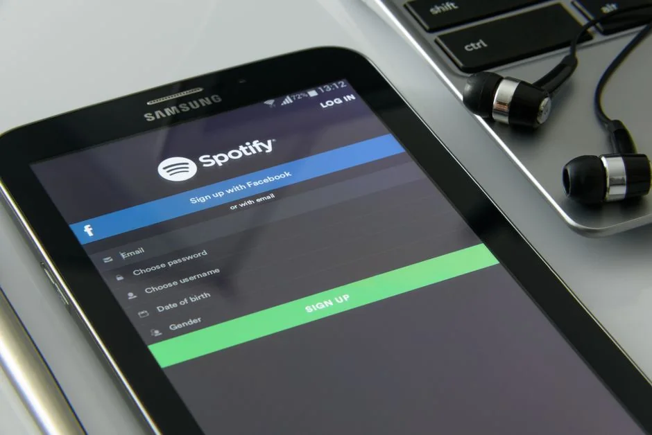creative-02 Thirdeye propojuje inspiraci, výzkum a vizuální sběr do jednoho plynulého procesu, znovu definuje kreativní workflow tím, že mění roztříštěné nápady ve strukturovaný a smysluplný tvůrčí směr.